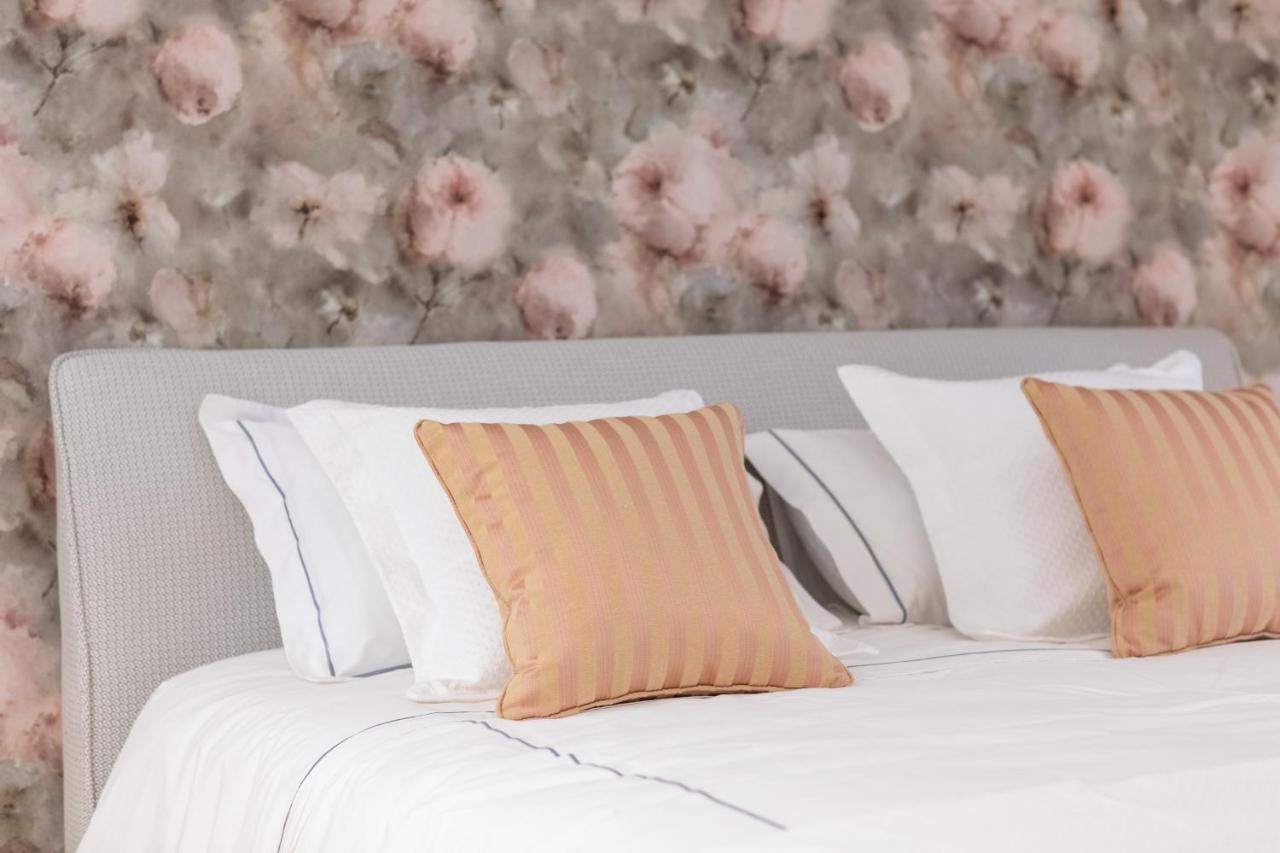 Seven Luxury * Tirana